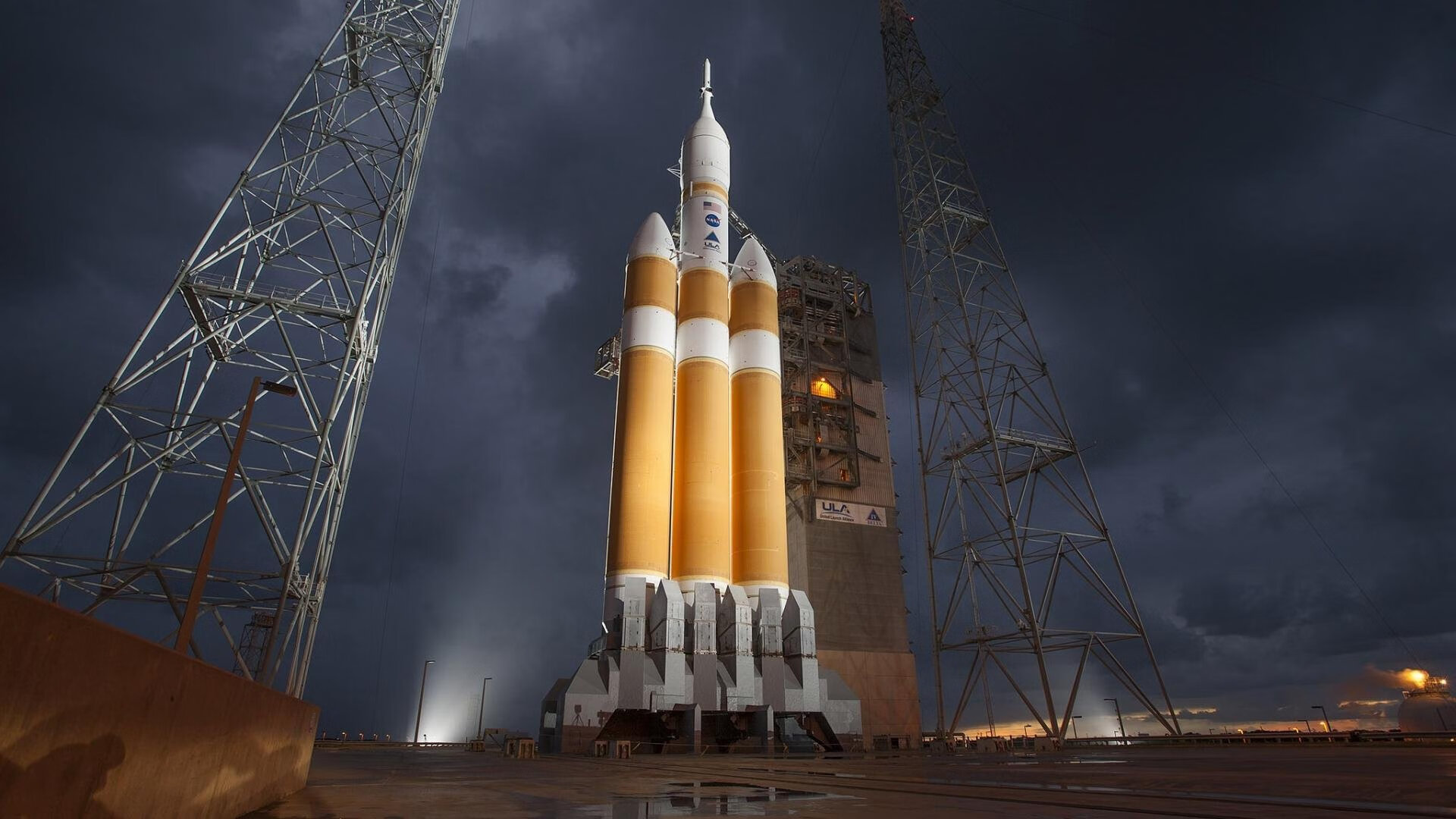 “英超赛场：倒数第二轮比赛惊心动魄”，英超倒数第三有附加赛