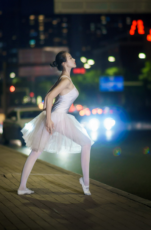 哥伦比亚马术协会建立马匹基因数据库，促进马匹选育与训练。，哥伦比亚 马孔多