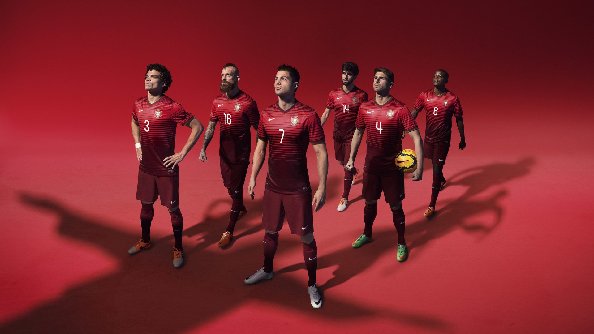 中超联赛国家队战胜 球员发挥稳定,中超 队伍