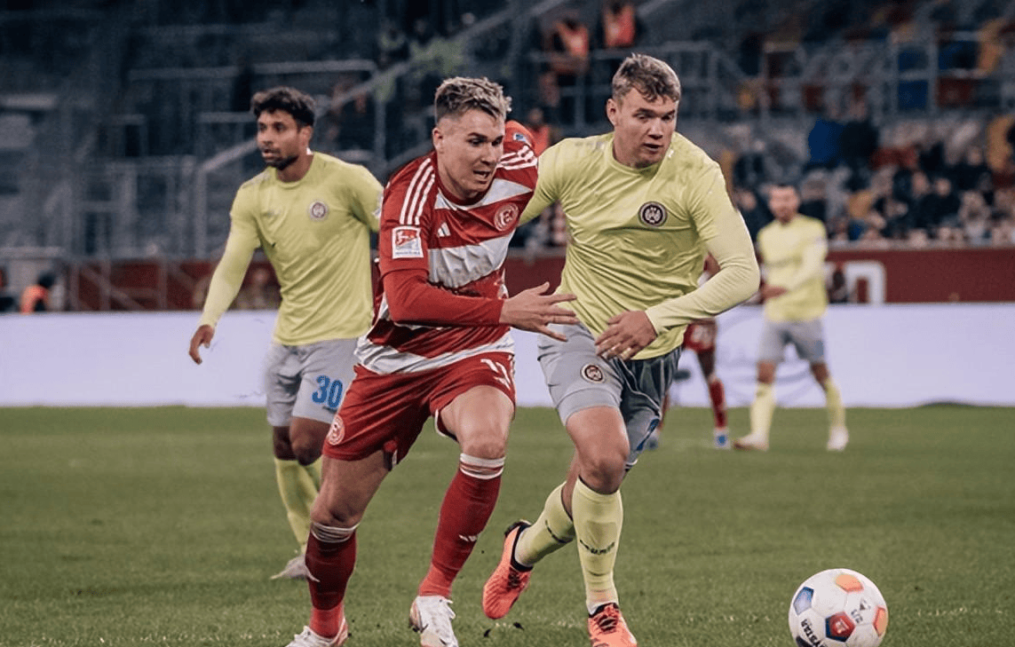 包含b体育下载:德甲杜塞尔多夫的进攻风格与战术演变的词条 包含b体育下载:德甲杜塞尔多夫的进攻风格与战术演变的词条