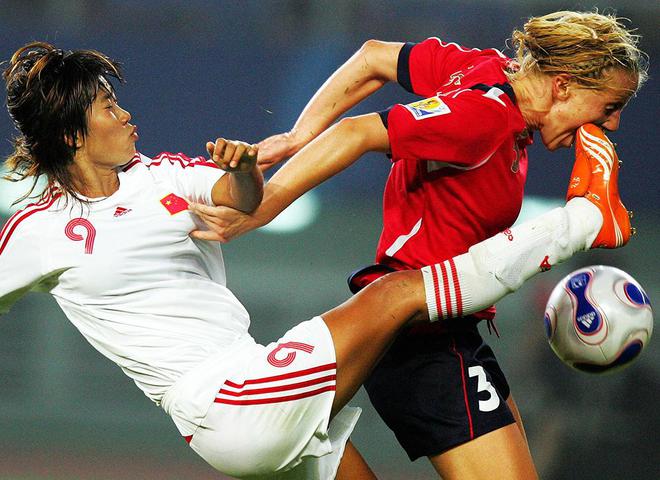 B体育APP:中国女足“世界杯备战”进入倒计时，球迷：铿锵玫瑰能否再次绽放？的简单介绍