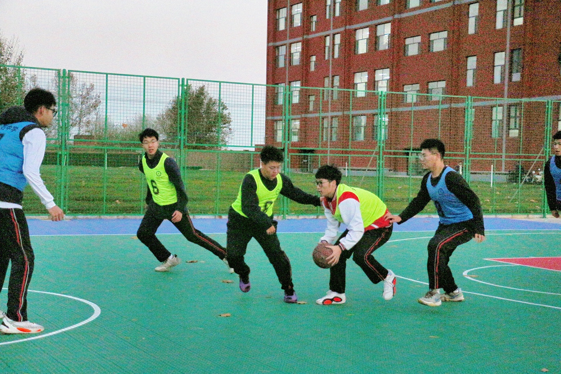 包含B体育官网:篮球评论:专业分析,客观评价,传递篮球的魅力的词条 包含B体育官网:篮球评论:专业分析,客观评价,传递篮球的魅力的词条